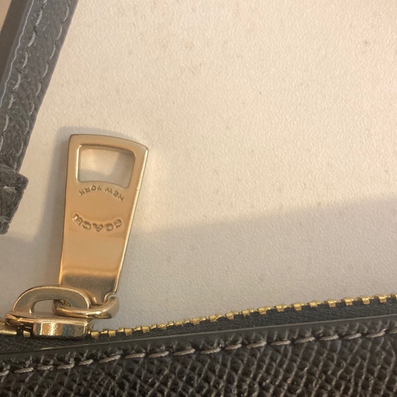 Coach Crossbody Bag - Picture 5 of 7